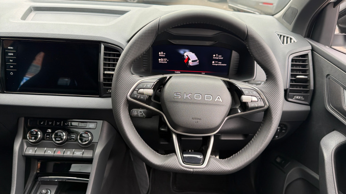Skoda Karoq 1.5 TSI Sportline Edition 5dr Petrol Estate - Image 10